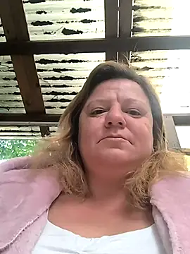 Snapshot of jusichka chatting on 09-28-25, 05:24 jusichka online show from 09-28-25, 05:24