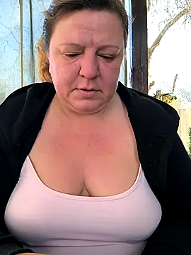 jusichka online show from 04-22-26, 05:54