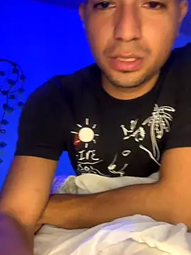 Snapshot of yObal-hot chatting on 11-13-25, 06:18 yObal-hot online show from 11-13-25, 06:18