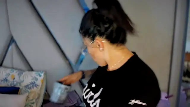 Snapshot of paula_daniela1 chatting on 02-17-25, 10:36 paula daniela1 online show from 02-17-25, 10:36