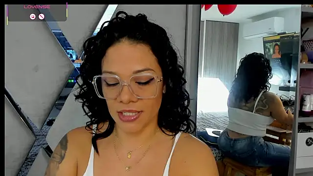 Snapshot of paula_daniela1 chatting on 02-24-25, 09:31 paula daniela1 online show from 02-24-25, 09:31