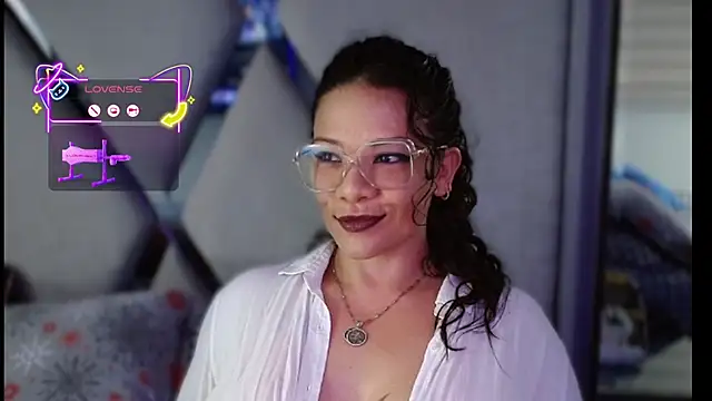 Snapshot of paula_daniela1 chatting on 11-02-25, 09:39 paula daniela1 online show from 11-02-25, 09:39