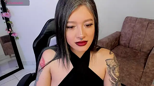 Snapshot of kat_apple chatting on 06-19-26, 11:41 kat apple online show from 06-19-26, 11:41
