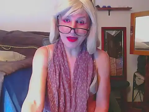 LorenJade online show from 05-02-26, 09:25