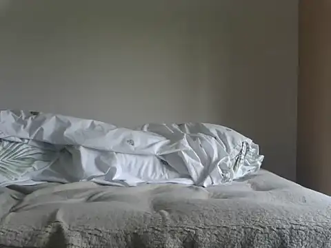 Snapshot of samson2012 chatting on 10-18-25, 11:55 samson2012 online show from 10-18-25, 11:55