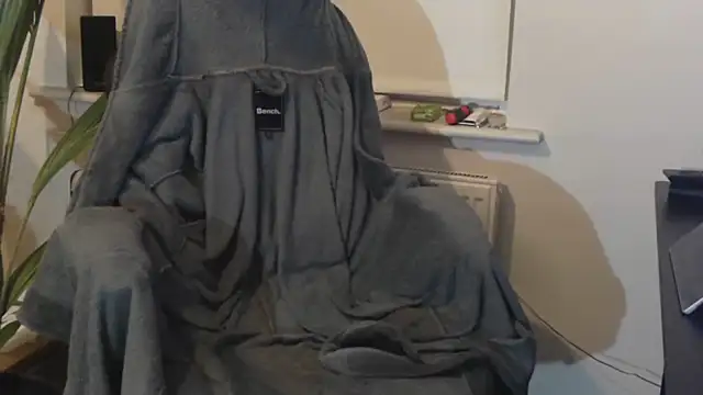 Snapshot of samson2012 chatting on 12-02-25, 09:54 samson2012 online show from 12-02-25, 09:54