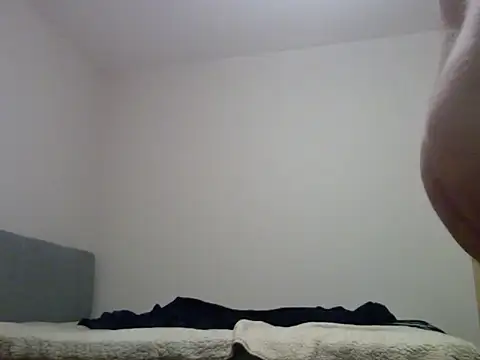 Snapshot of samson2012 chatting on 12-19-25, 08:38 samson2012 online show from 12-19-25, 08:38