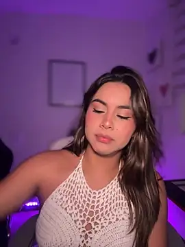 Zarah Blare online show from 11-20-25, 02:01