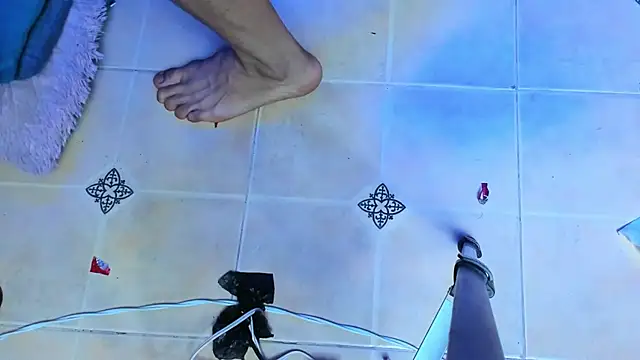 Snapshot of the_magic_ofsex chatting on 02-15-25, 10:22 the magic ofsex online show from 02-15-25, 10:22