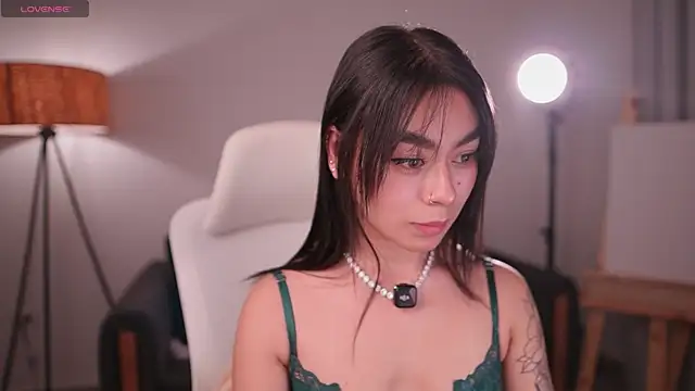 GigiLee  online show from 06-24-26, 11:37