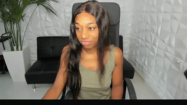 Snapshot of smileybabe chatting on 01-01-25, 10:00 smileybabe online show from 01-01-25, 10:00