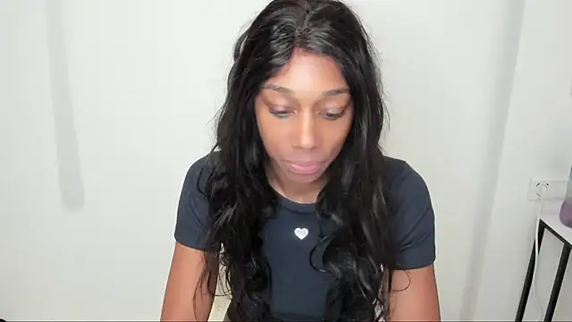 Snapshot of smileybabe chatting on 02-15-25, 08:22 smileybabe online show from 02-15-25, 08:22