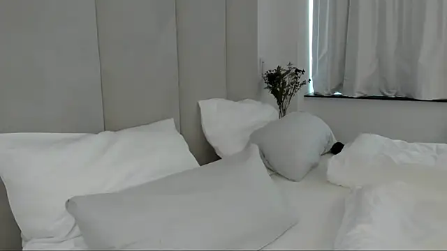 Snapshot of smileybabe chatting on 02-27-25, 08:06 smileybabe online show from 02-27-25, 08:06