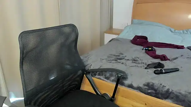 Snapshot of smileybabe chatting on 03-10-25, 09:10 smileybabe online show from 03-10-25, 09:10