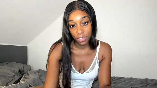 Snapshot of smileybabe chatting on 11-13-25, 04:28 smileybabe online show from 11-13-25, 04:28