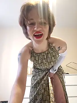 Snapshot of BabySPieS chatting on 02-14-26, 12:02 BabySPieS online show from 02-14-26, 12:02