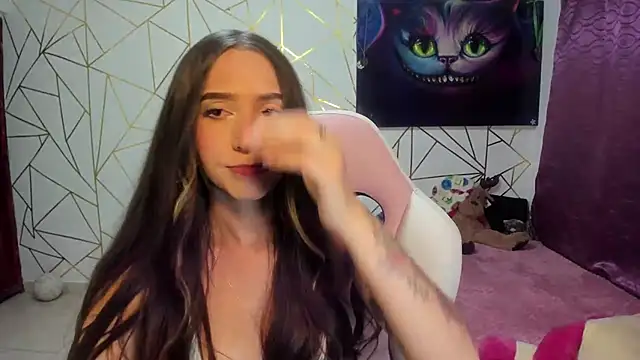 Snapshot of kaity_777 chatting on 10-15-25, 04:56 kaity 777 online show from 10-15-25, 04:56