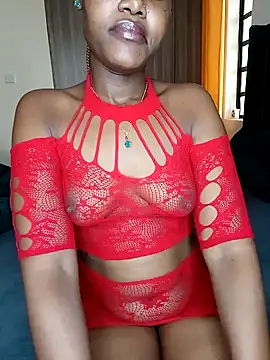 Snapshot of Bossetassy chatting on 12-07-24, 12:35 Bossetassy online show from 12-07-24, 12:35