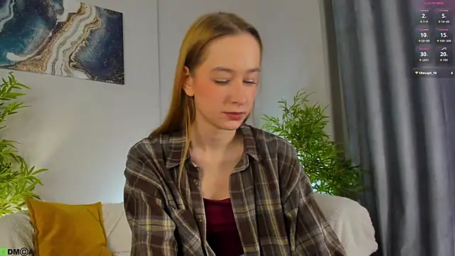 Sweett Monica online show from 11-04-25, 01:05