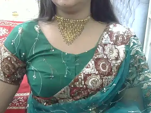 Horny desigirl online show from 03-15-26, 06:25