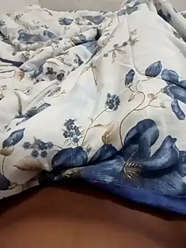 karolgree online show from 10-10-25, 02:10