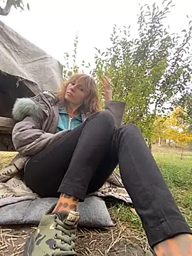 Snapshot of Anita-Smith chatting on 10-07-25, 07:49 Anita-Smith online show from 10-07-25, 07:49