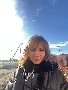 Snapshot of Anita-Smith chatting on 10-30-25, 07:54 Anita-Smith online show from 10-30-25, 07:54