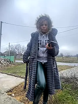 Snapshot of Anita-Smith chatting on 11-22-25, 08:46 Anita-Smith online show from 11-22-25, 08:46