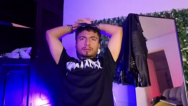 JuanCamiilo 66 online show from 06-21-26, 12:13
