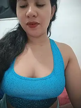Snapshot of Yara0k chatting on 07-25-26, 11:02 Yara0k online show from 07-25-26, 11:02