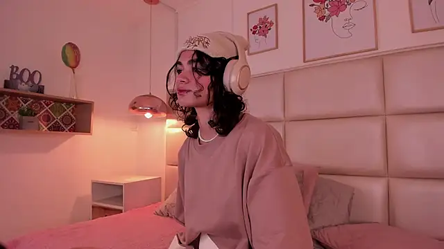 ZukyXYakihiro89 online show from 12-13-24, 07:21