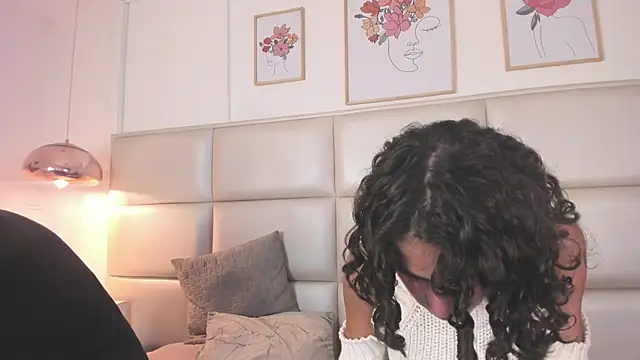 ZukyXYakihiro89 online show from 01-11-25, 10:07