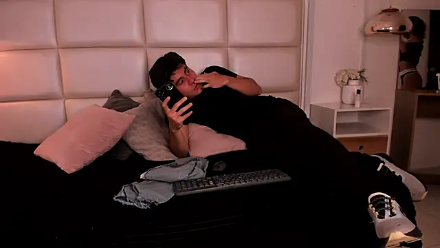 ZukyXYakihiro89 online show from 01-22-25, 01:10