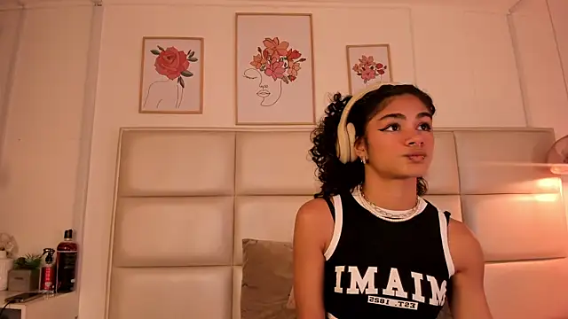 ZukyXYakihiro89 online show from 03-07-25, 09:06