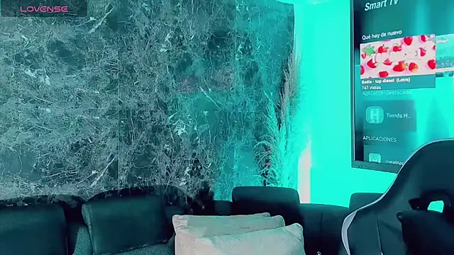 Snapshot of Emmaa_Saenz_ chatting on 02-08-26, 12:25 Emmaa Saenz online show from 02-08-26, 12:25