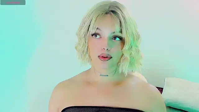 Emmaa Saenz  online show from 04-12-26, 10:48