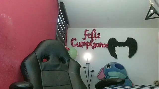 charlotedoll online show from 04-26-26, 09:56