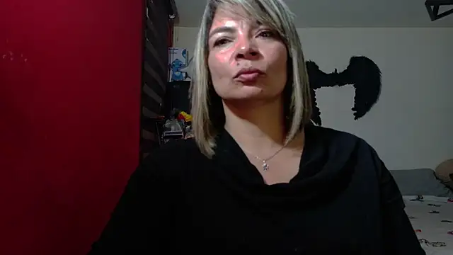 charlotedoll online show from 05-22-26, 01:57