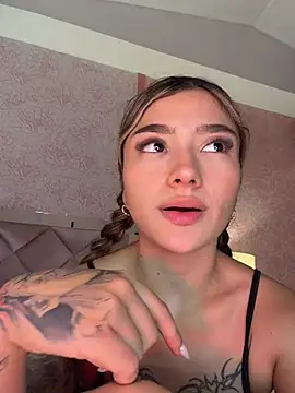 Arianavillada online show from 06-13-26, 03:48