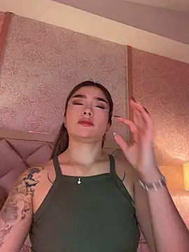 Snapshot of Arianavillada chatting on 07-22-26, 04:04 Arianavillada online show from 07-22-26, 04:04