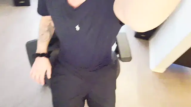 Hot ToyBoy6974 online show from 12-14-24, 12:12