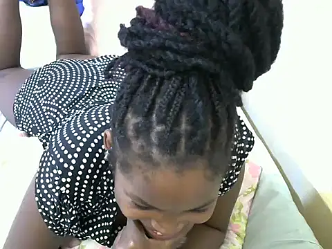 Snapshot of queen-sasha chatting on 03-19-25, 09:38 queen-sasha online show from 03-19-25, 09:38