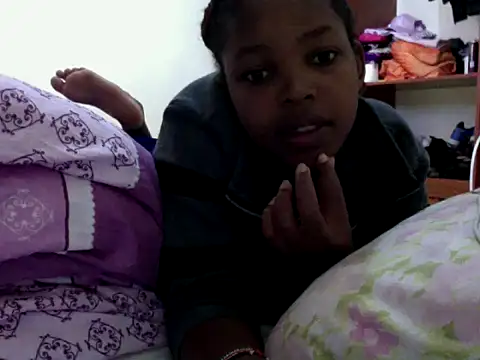 Snapshot of queen-sasha chatting on 10-07-25, 07:38 queen-sasha online show from 10-07-25, 07:38