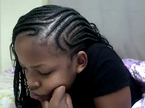 Snapshot of queen-sasha chatting on 11-27-25, 05:53 queen-sasha online show from 11-27-25, 05:53