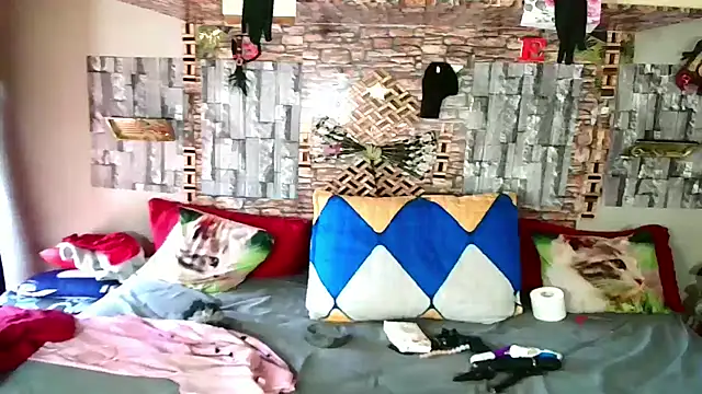 Indian Blaze00 online show from 11-10-25, 09:19