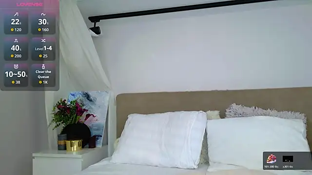 Snapshot of LuisaSin chatting on 10-29-25, 06:26 LuisaSin online show from 10-29-25, 06:26