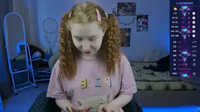 CallMeEffy1 online show from 04-04-26, 01:19