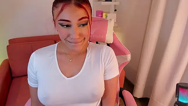 Snapshot of veronicaxx69 chatting on 02-03-26, 01:59 veronicaxx69 online show from 02-03-26, 01:59