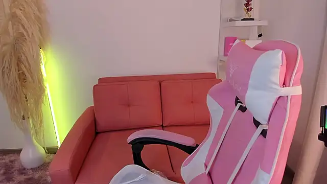 Snapshot of veronicaxx69 chatting on 02-04-26, 03:45 veronicaxx69 online show from 02-04-26, 03:45