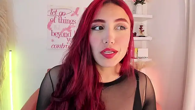 Snapshot of veronicaxx69 chatting on 03-27-26, 02:06 veronicaxx69 online show from 03-27-26, 02:06